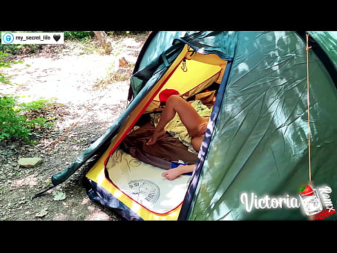 ❤️ Op kamera verfilm Passievolle ruk vreemdeling in 'n tent ❤️ Fok op af.courseclass.ru ﹏